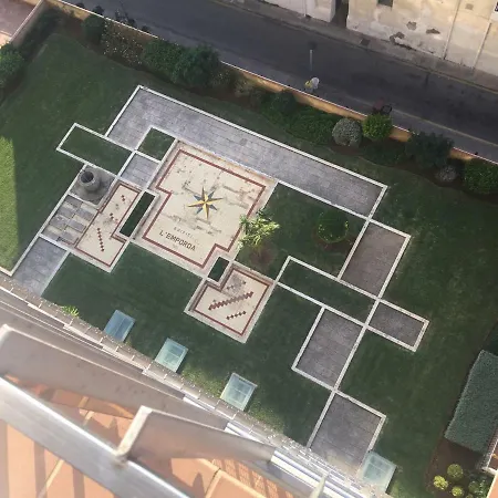 Seafront In * Паламос