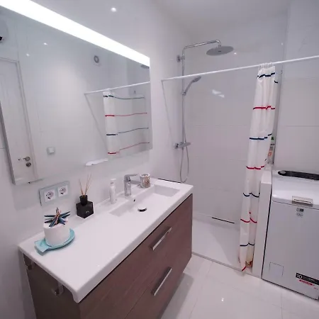 Seafront In * Паламос